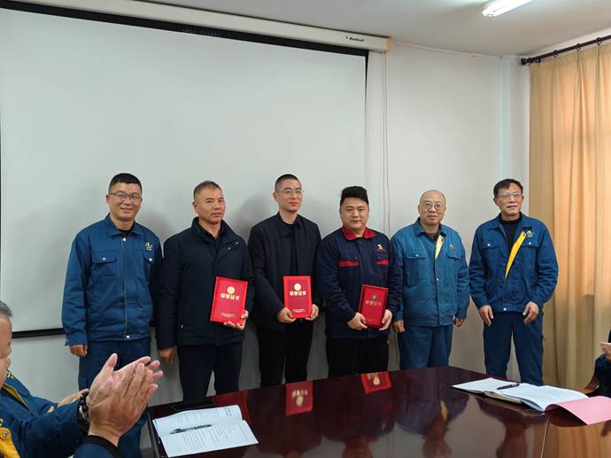 第一事業(yè)部冶化協(xié)力項目部獲銅冠冶化公司“強化意識，防控風(fēng)險”...